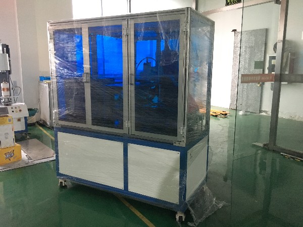 專車提貨發(fā)往南京動車閘片自動分解機—挪亞方舟